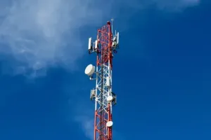 Ile trwa wymiana baterii w iPhone? Sprawdź szczegóły!
