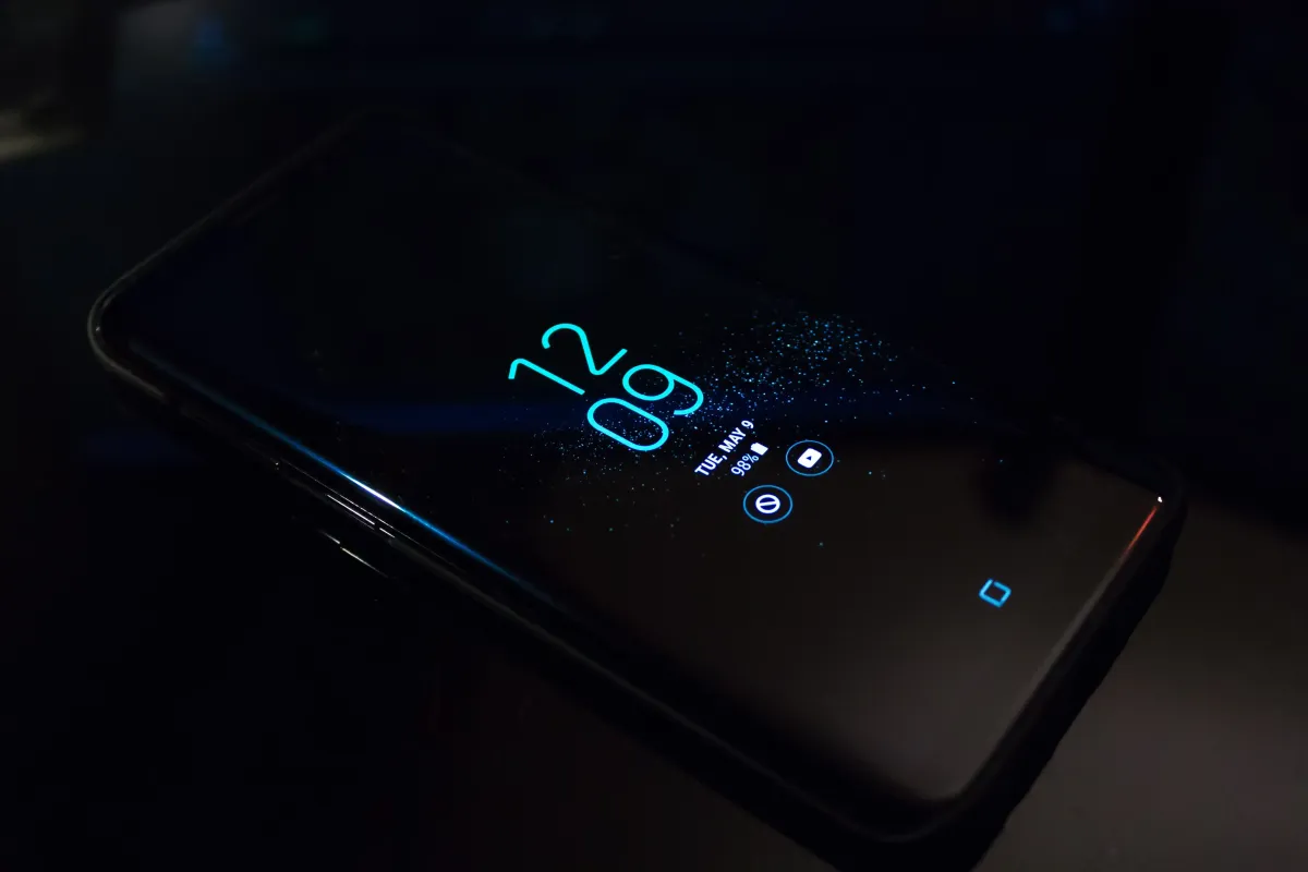 Chcesz kupić telefon do 3000 zł? Wybierz najlepszy smartfon z naszego rankingu