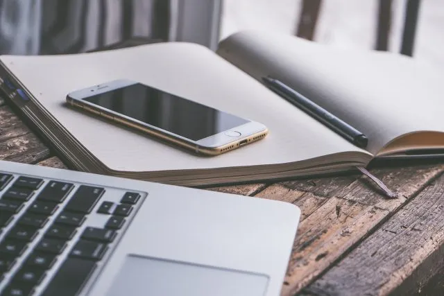 Chcesz kupić telefon do 3000 zł? Wybierz najlepszy smartfon z naszego rankingu